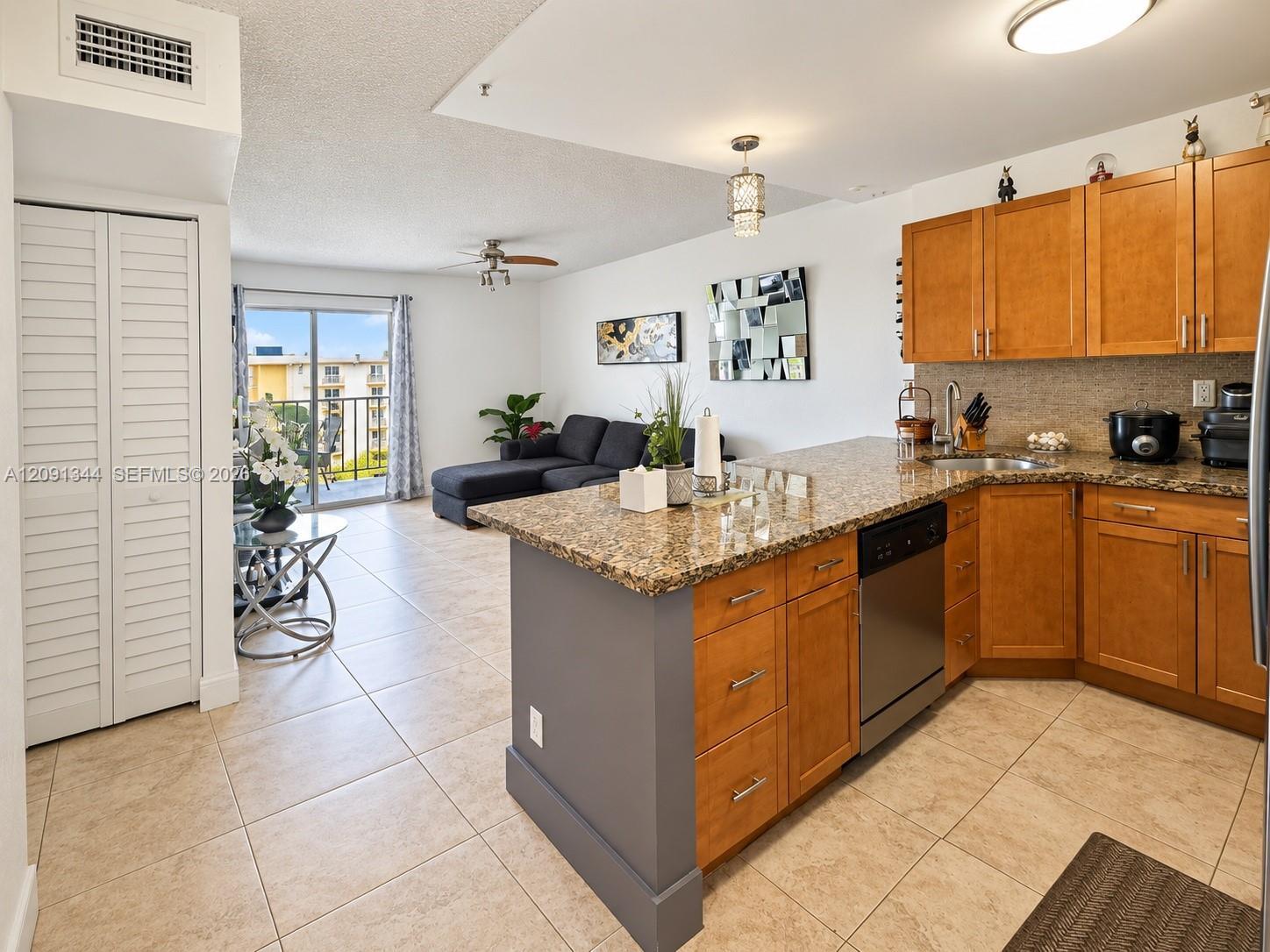 4550 NW 9th St # 901E, Miami FL 33126 photo 5