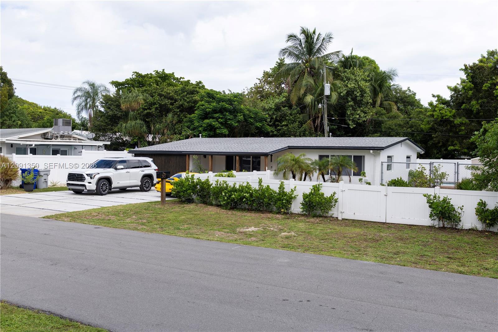 310 NE 12th Ave, Pompano Beach FL 33060 photo 4