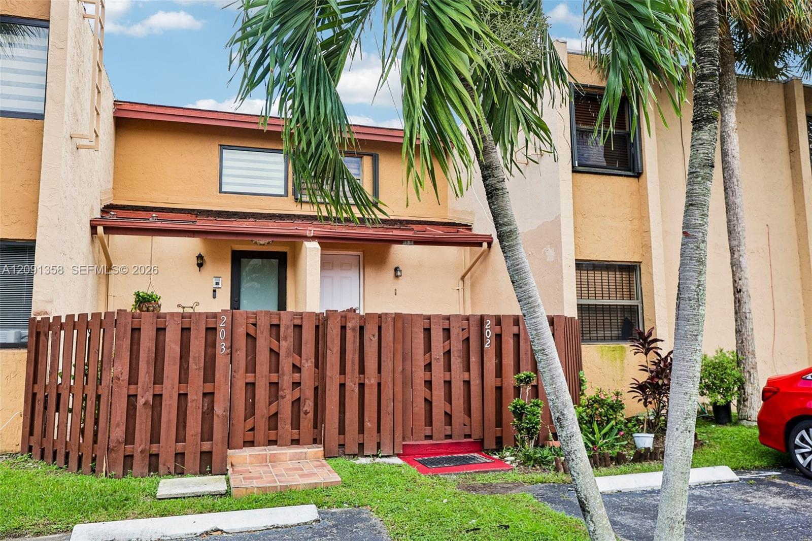 241 W Park Dr # 202, Miami FL 33172 photo 3