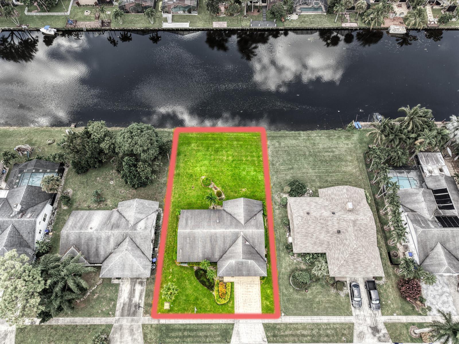 142 PARKWOOD Drive, Royal Palm Beach FL 33411 photo 2