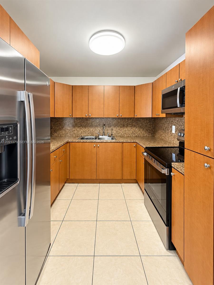1075 W 68th St # 415, Hialeah FL 33014 photo 5