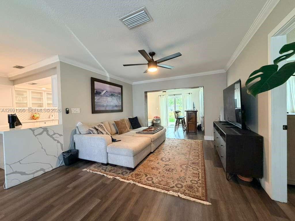 2631 NW 94th Ave # 2631, Sunrise FL 33322