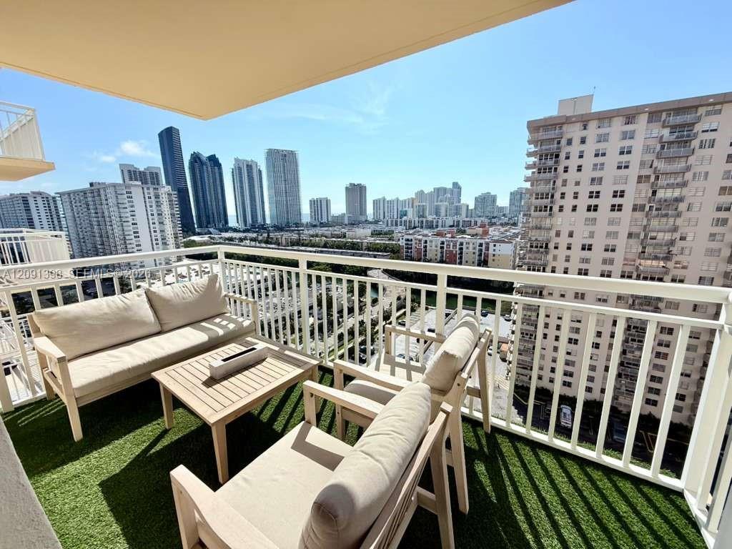 251 174th St # 1712, Sunny Isles Beach FL 33160 photo 2