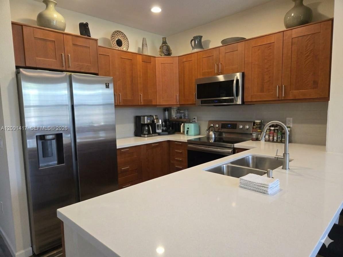 9045 SW 203rd Ter, Cutler Bay FL 33189 photo 5