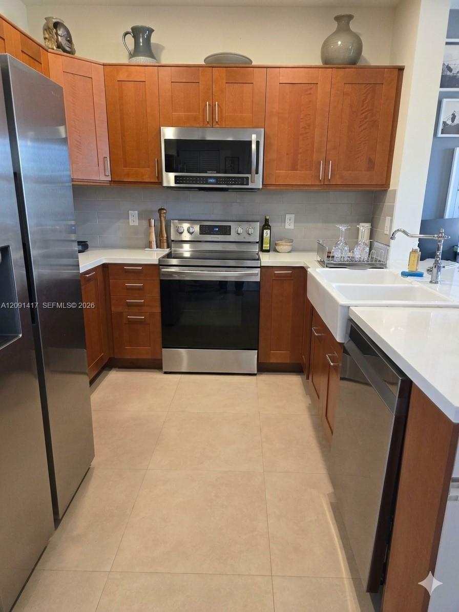 9045 SW 203rd Ter, Cutler Bay FL 33189 photo 4