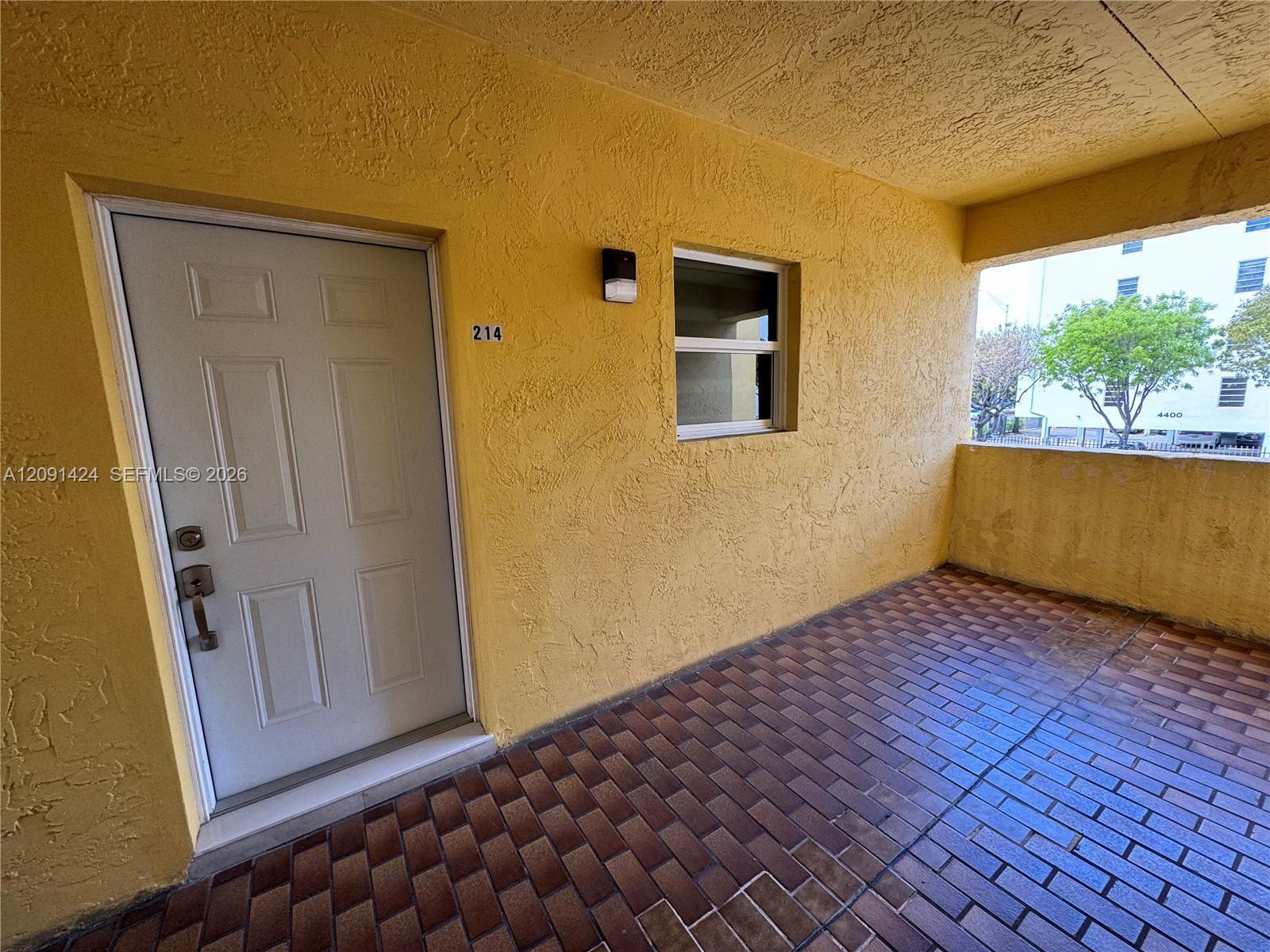 1555 W 44th Pl # 214D, Hialeah FL 33012 photo 3
