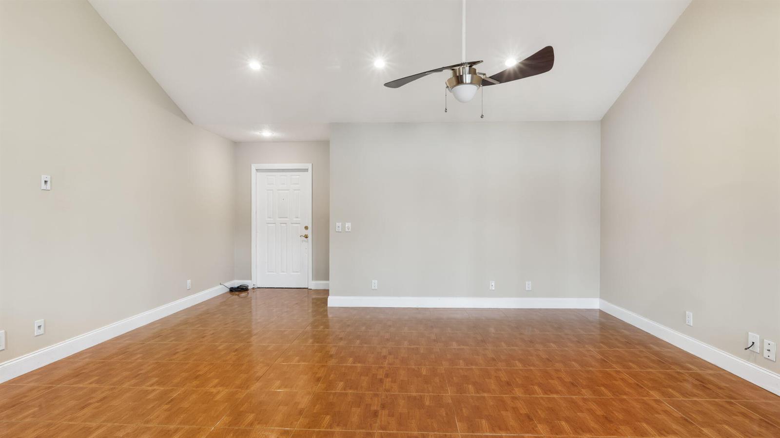 2067 Montpeliar, Weston FL 33326 photo 4