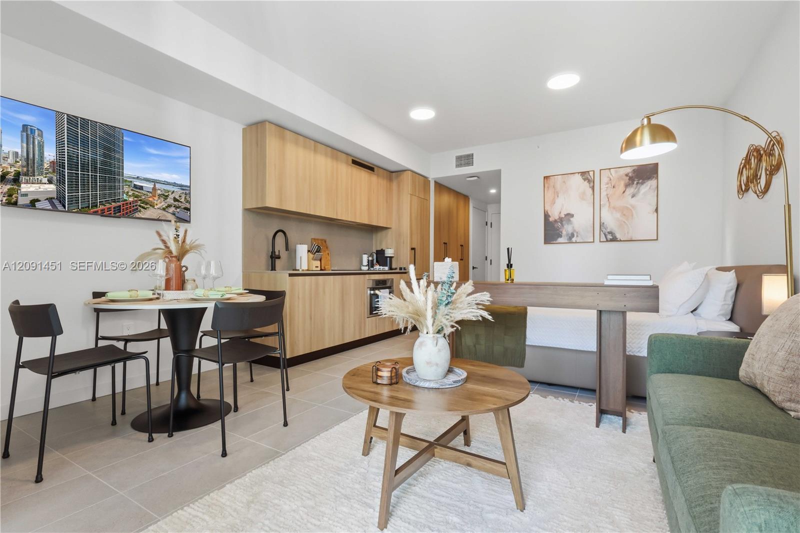 121 NE 5th St # 3209, Miami FL 33132 photo 2