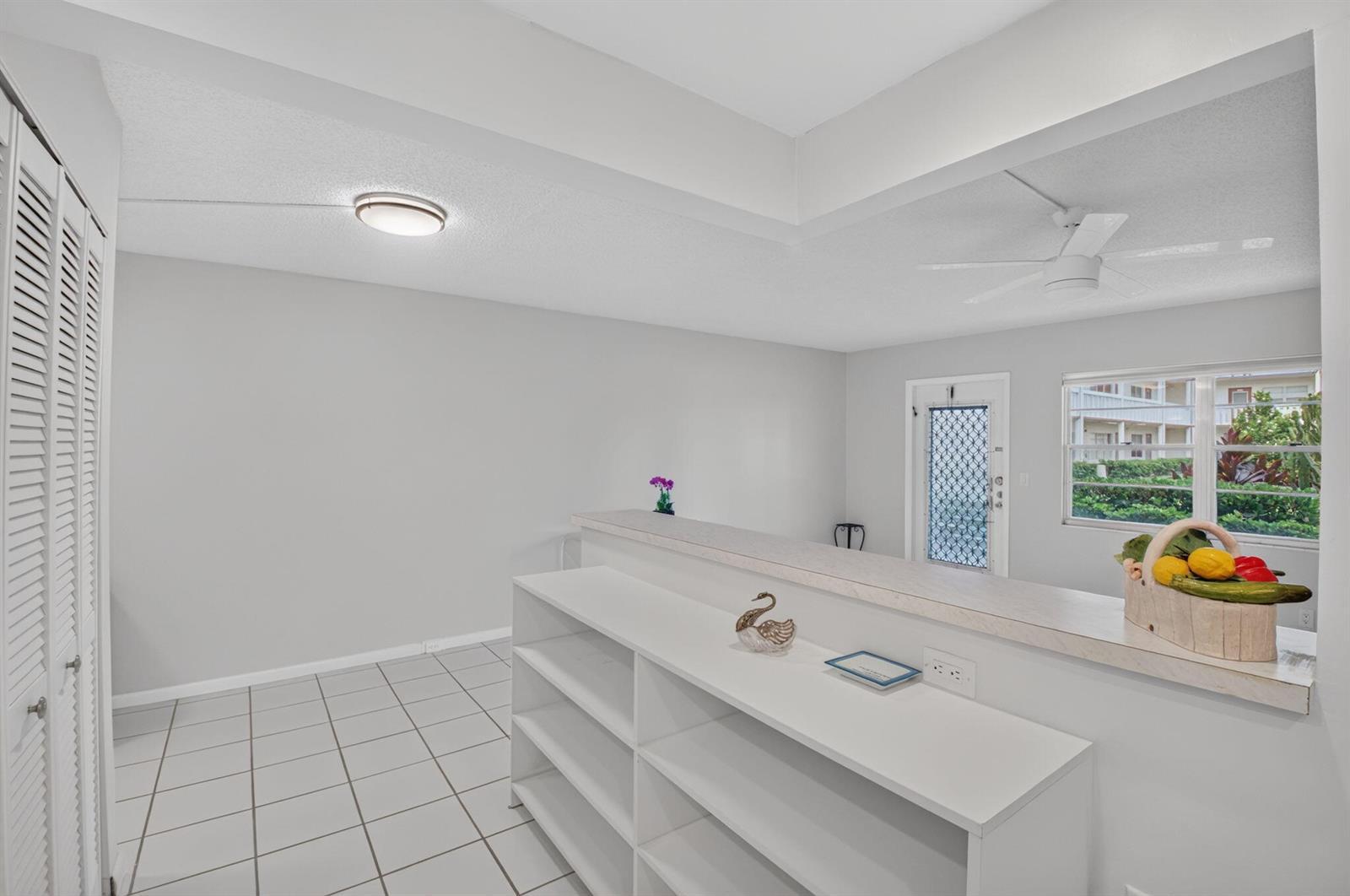 591 Fanshaw O, Boca Raton FL 33434 photo 5