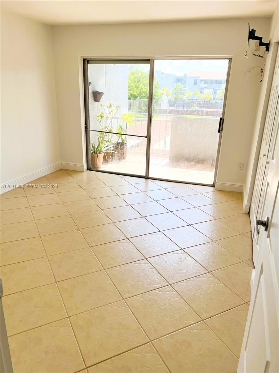 6195 W 18th Ave # G214, Hialeah FL 33012 photo 5