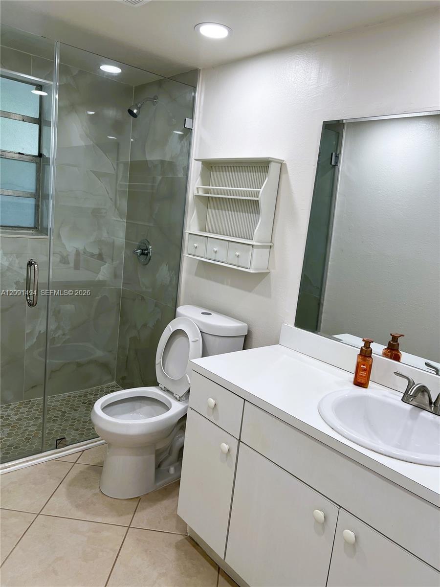 6195 W 18th Ave # G214, Hialeah FL 33012 photo 4