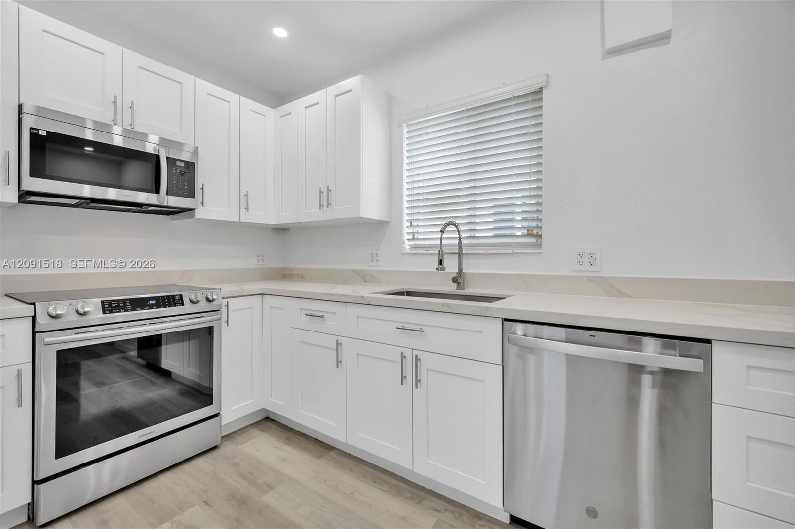 1401 NE 152nd St, North Miami Beach FL 33162 photo 5