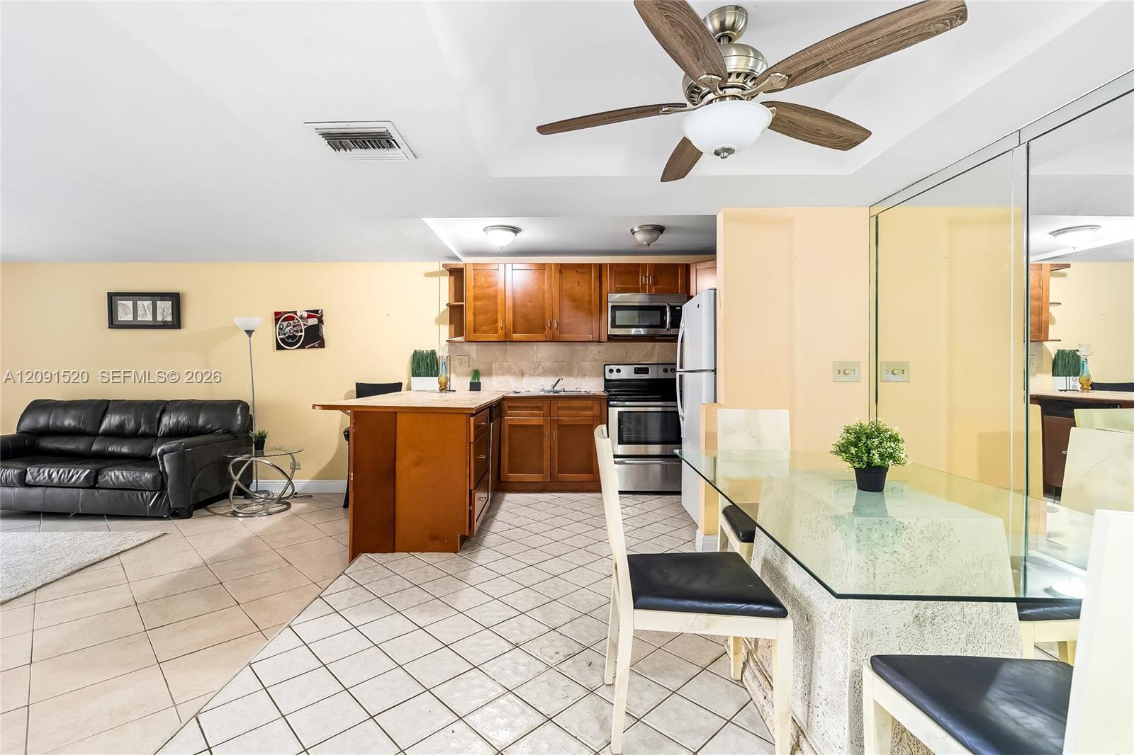 3710 Inverrary Dr # 1D, Lauderhill FL 33319 photo 5