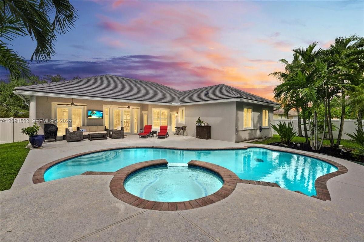 6982 Coronado Way, Pembroke Pines FL 33331 photo 5