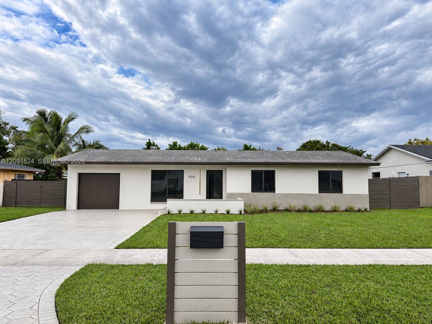 15941 SW 104th Ct, Miami FL 33157 photo 3