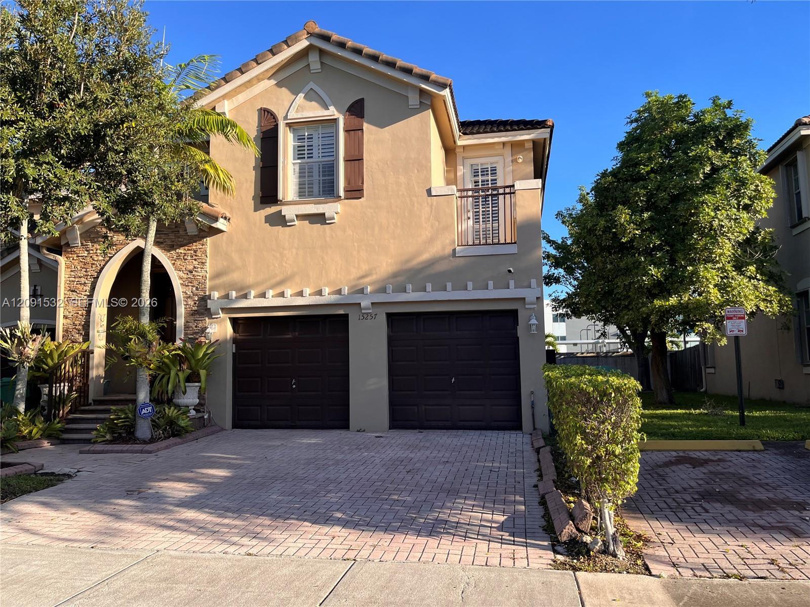 15257 SW 8th Way, Miami FL 33194 photo 2