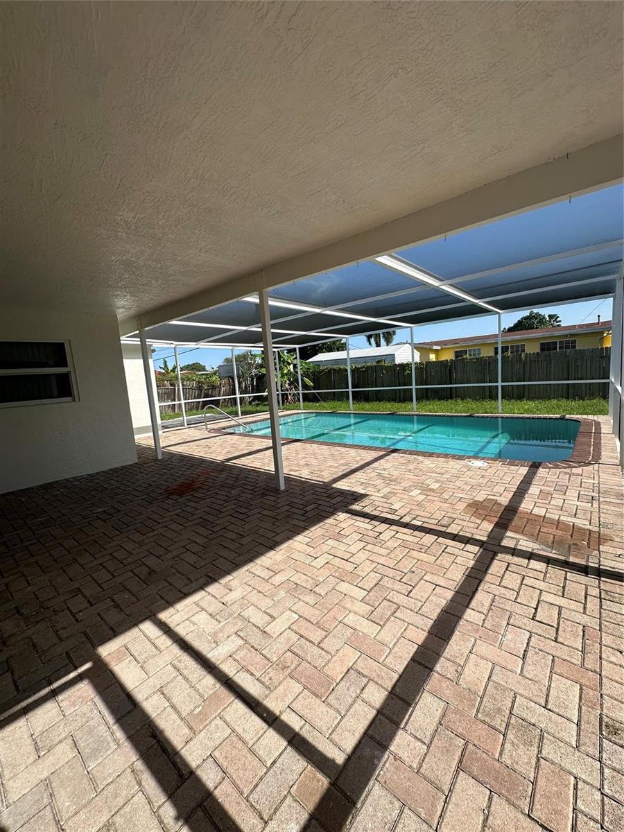6350 LIBERTY Street, Hollywood FL 33024 photo 4