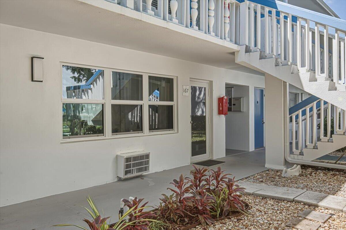 167 Lyndhurst L, Deerfield Beach FL 33442 photo 5