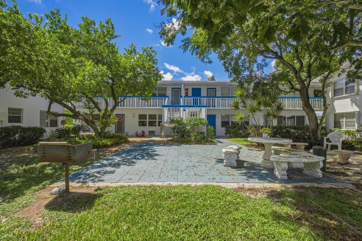 167 Lyndhurst L, Deerfield Beach FL 33442 photo 4