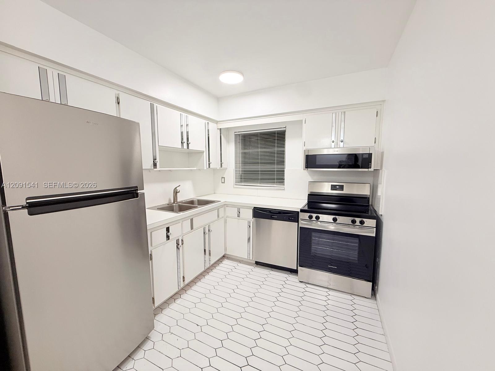 1100 Atlantic Shores Blvd # 309, Hallandale Beach FL 33009 photo 5