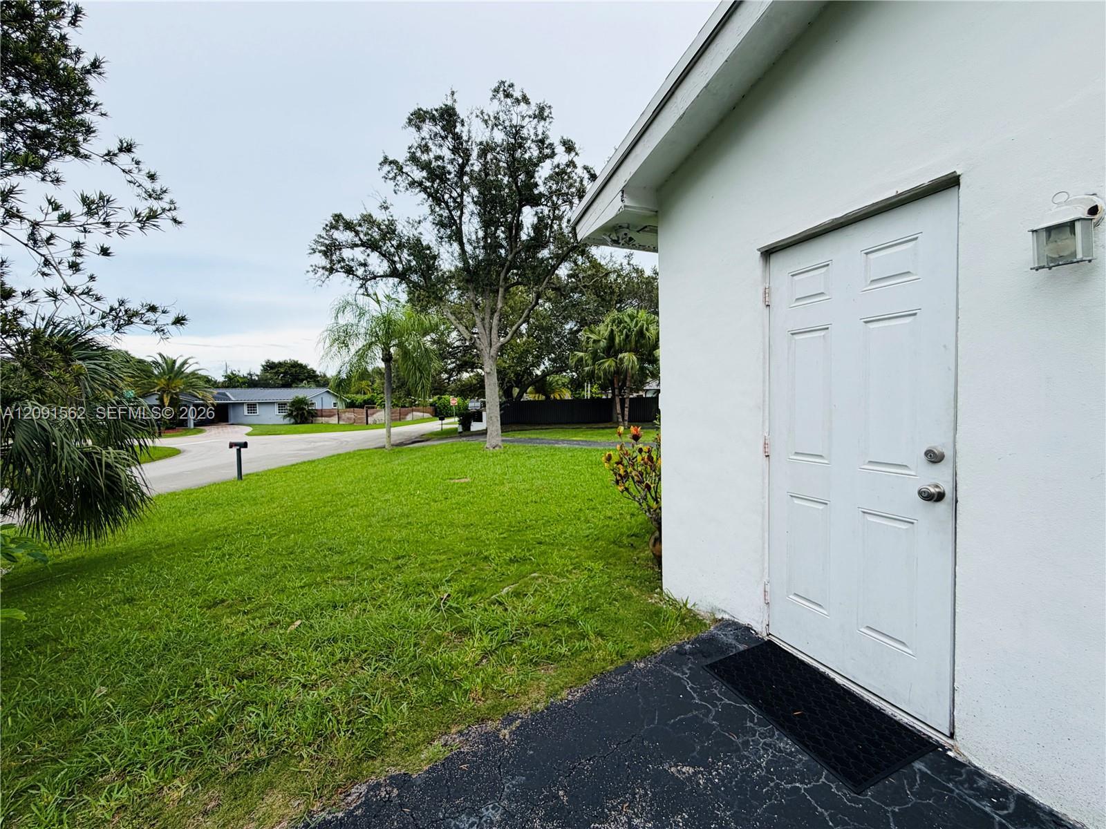 14800 SW 94th Ave # 1, Miami FL 33176 photo 2