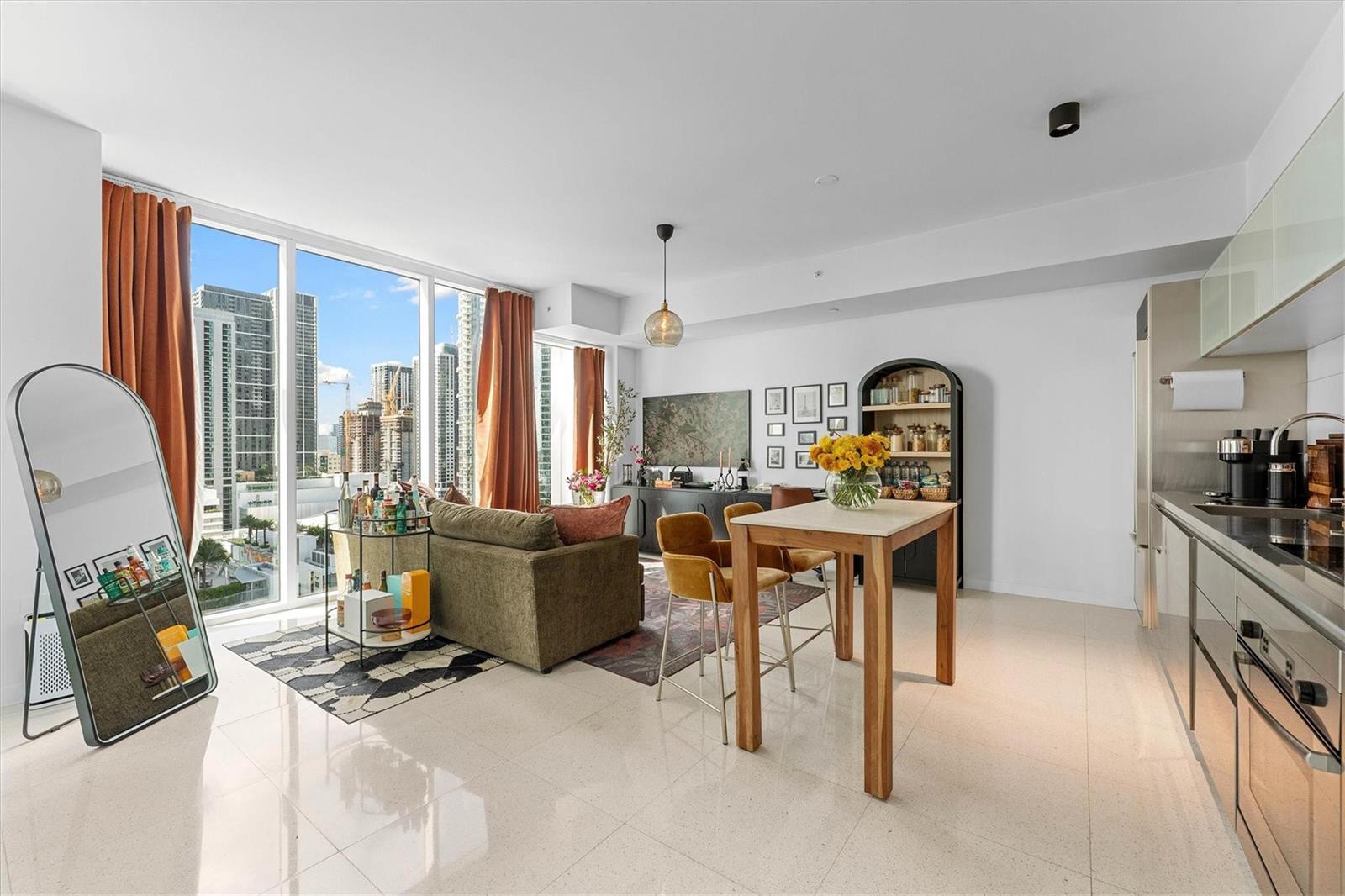 1040 Biscayne Boulevard # 1908, Miami FL 33132 photo 3