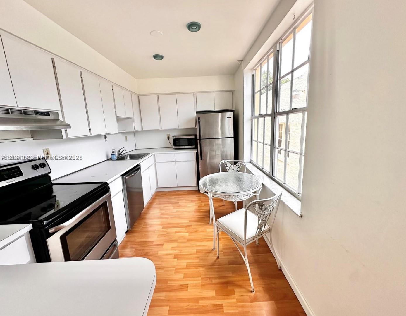 1051 Meridian Ave # 1F, Miami Beach FL 33139 photo 3