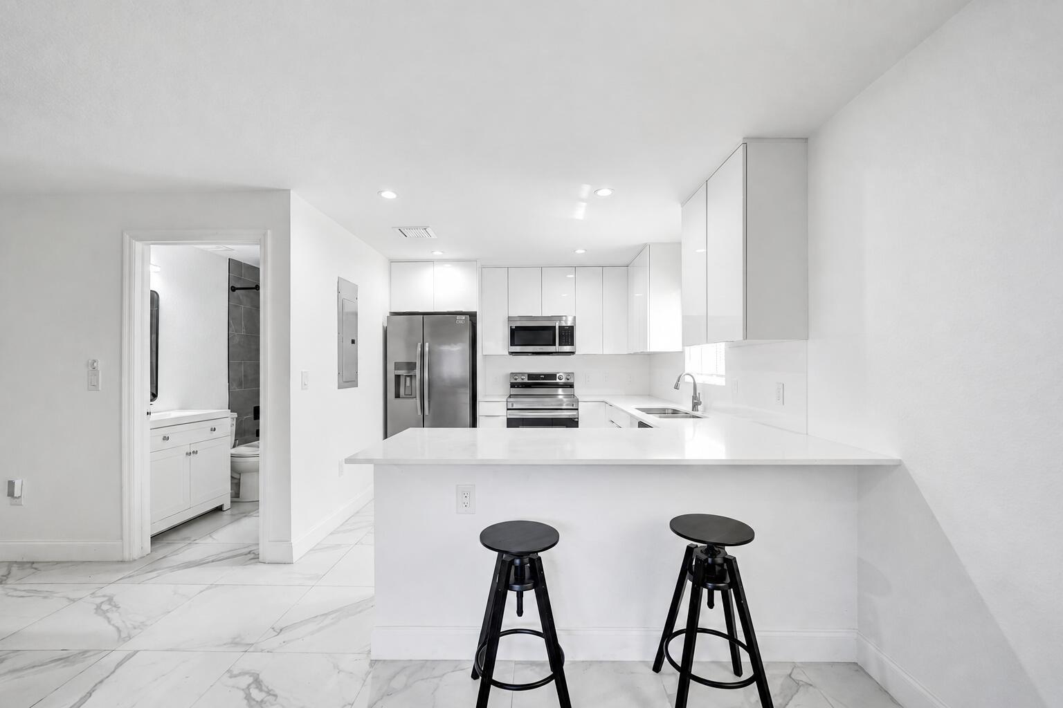 830 NW 19TH Terrace, Fort Lauderdale FL 33311 photo 4