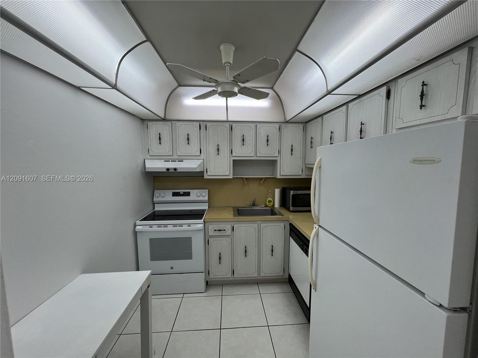920 NE 169th St # 504, North Miami Beach FL 33162 photo 5