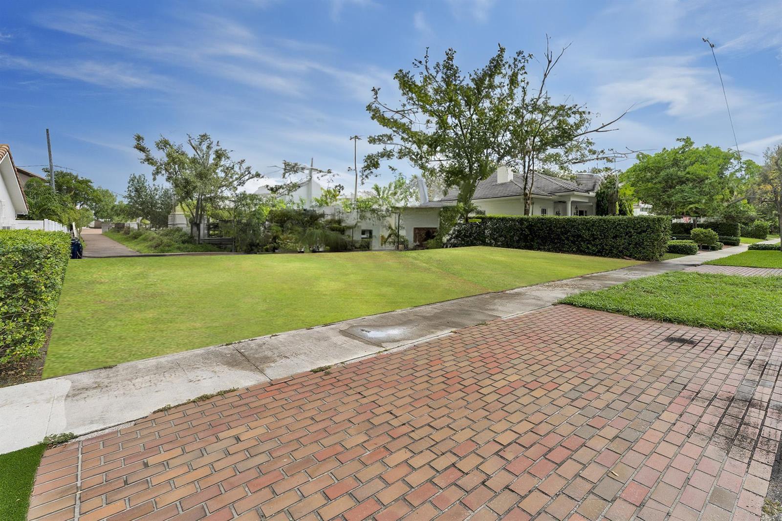 805 SE 10TH Street, Fort Lauderdale FL 33316 photo 2