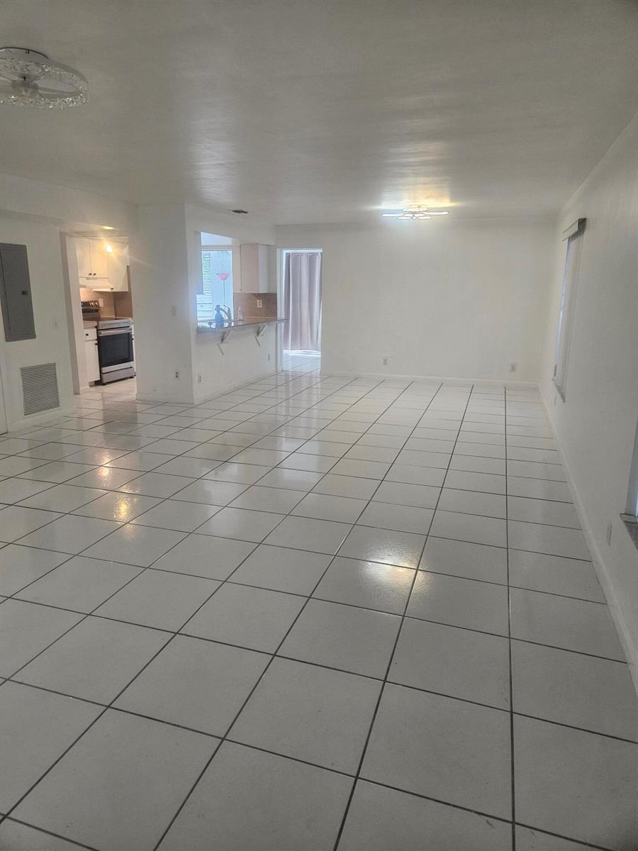 2141 SW 23RD Avenue, Fort Lauderdale FL 33312 photo 2