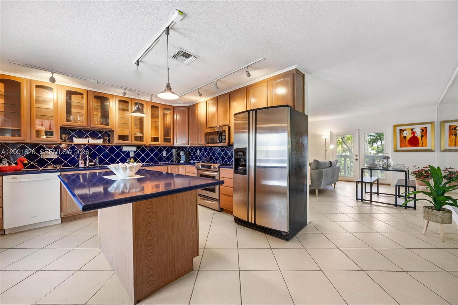 400 SE 31st St # 8, Fort Lauderdale FL 33316 photo 3