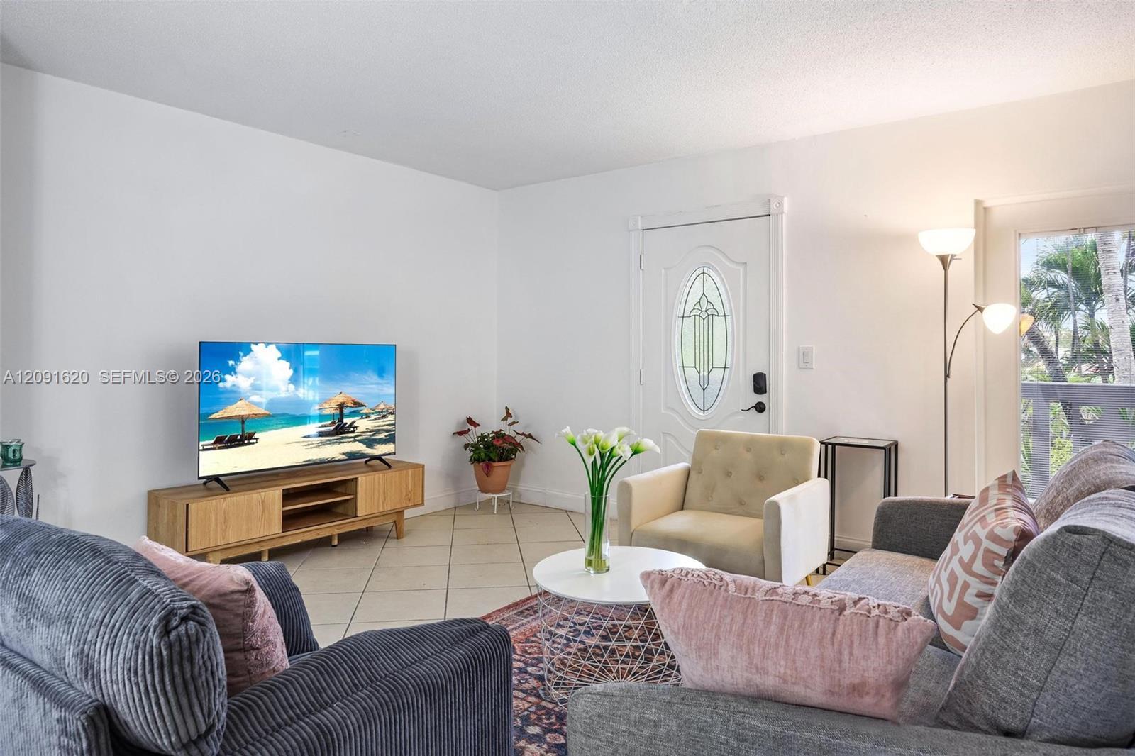 400 SE 31st St # 8, Fort Lauderdale FL 33316 photo 4