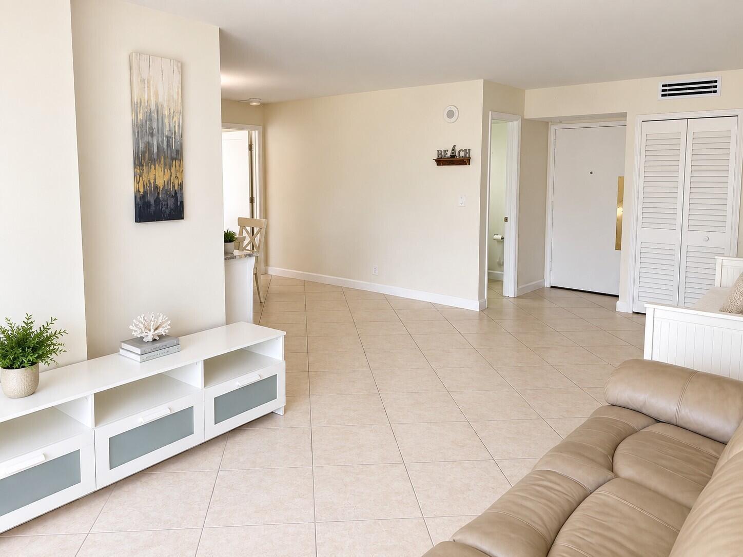 17021 N BAY Road # 816, Sunny Isles Beach FL 33160 photo 5