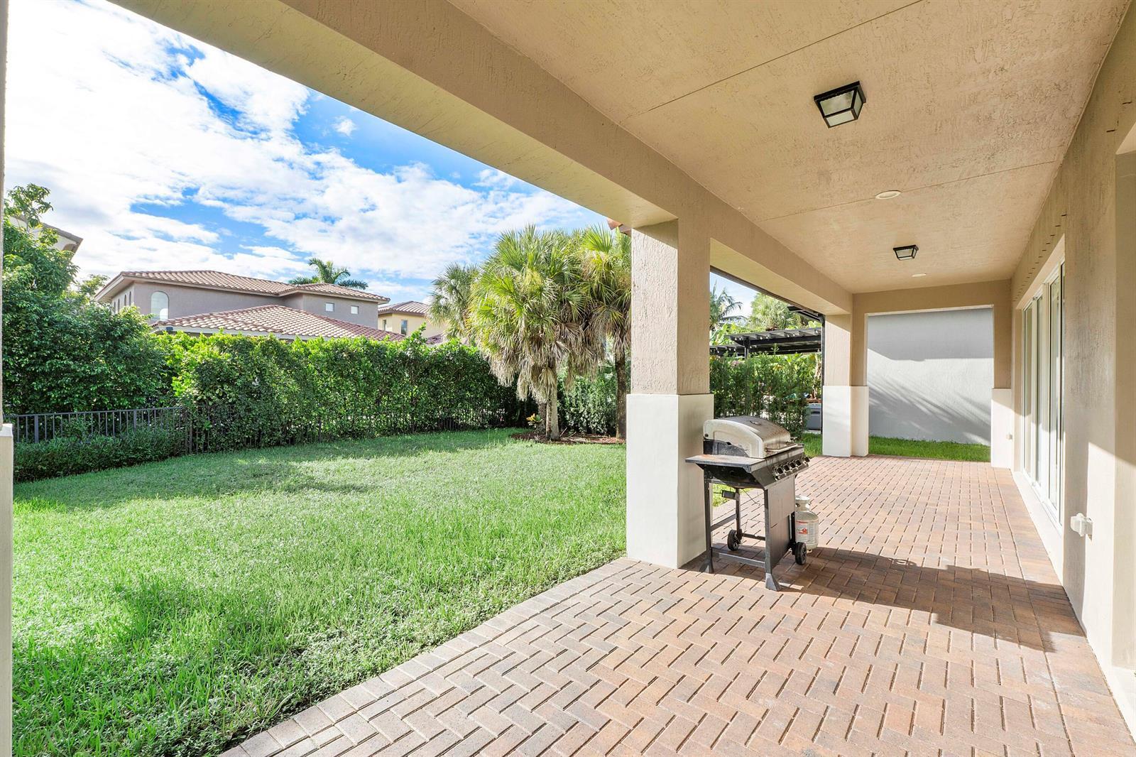 8031 NW 125TH Terrace, Parkland FL 33076 photo 4
