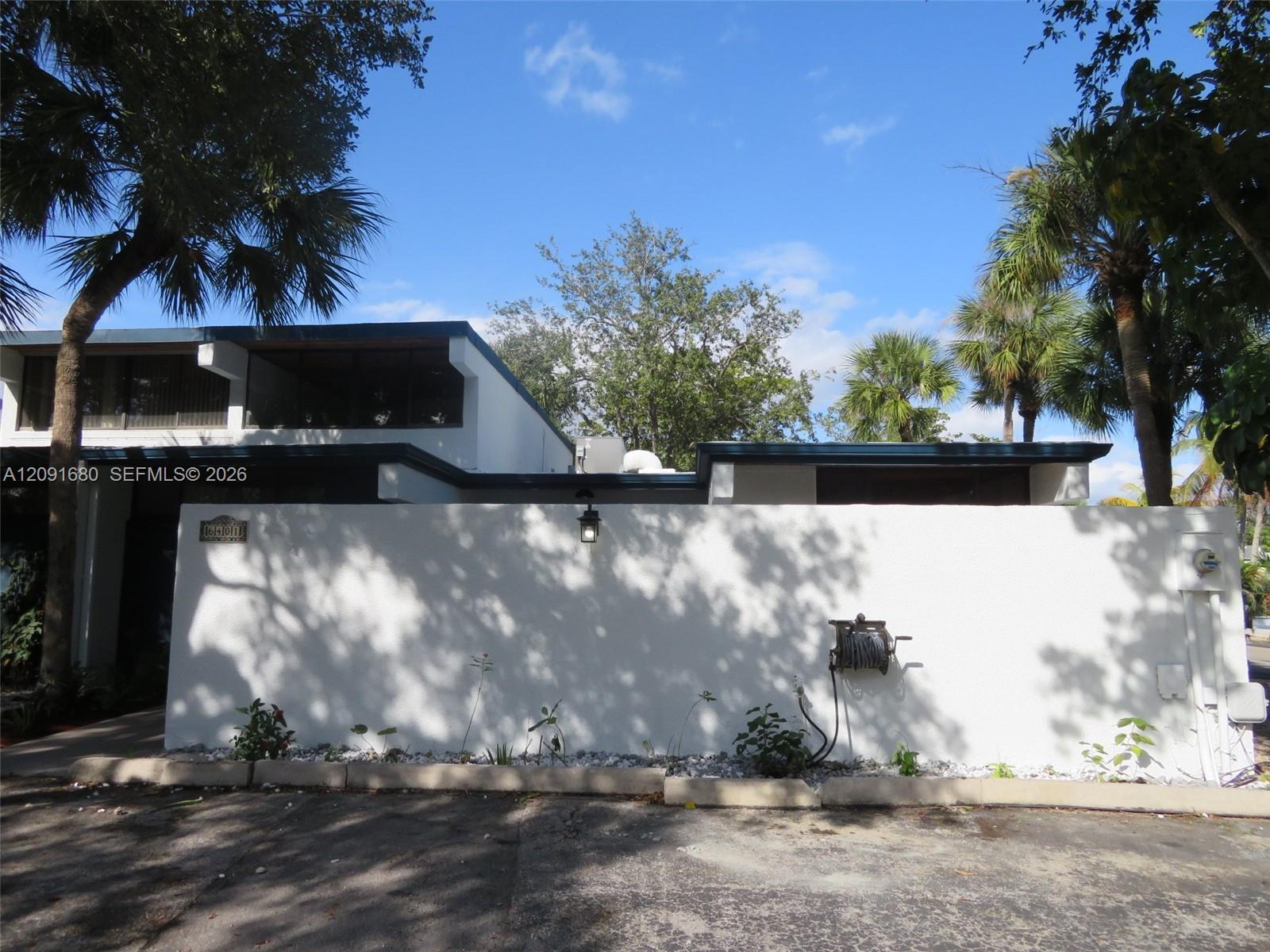 6401 Turkey Run Ter, Miami Lakes FL 33014 photo 2