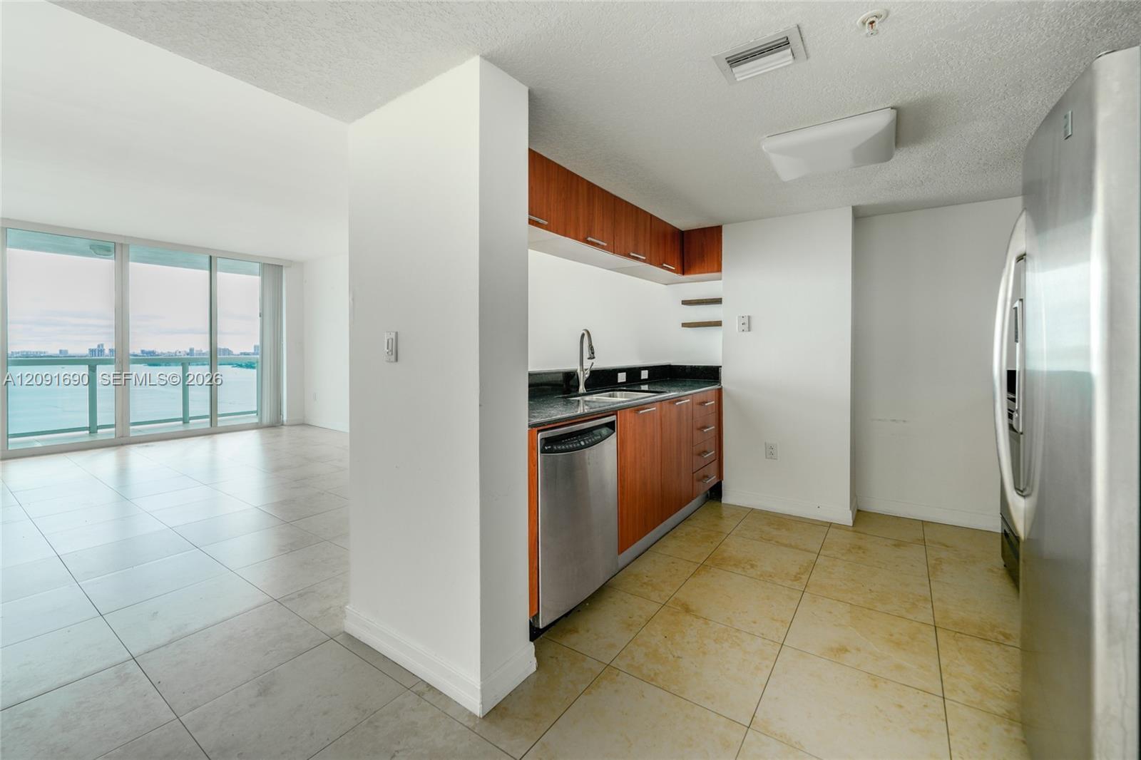 1800 N Bayshore Dr # 2103, Miami FL 33132 photo 3