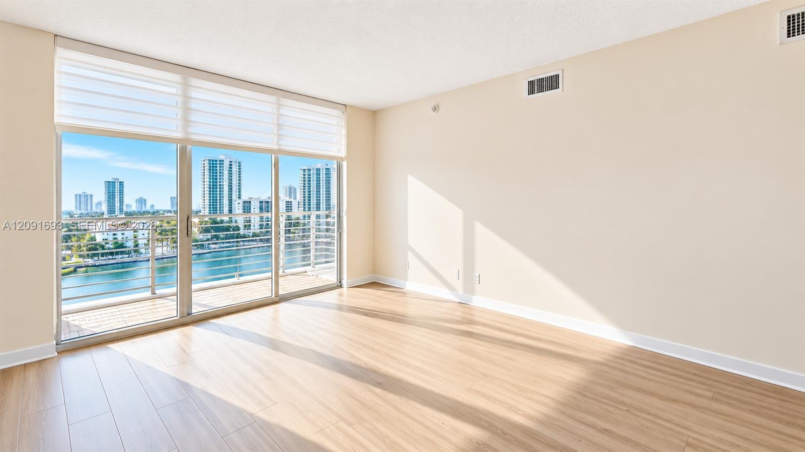 335 S Biscayne Blvd # 1601, Miami FL 33131