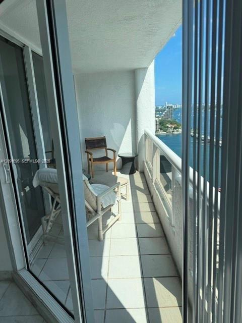 1717 N Bayshore Dr # 3246, Miami FL 33132 photo 2