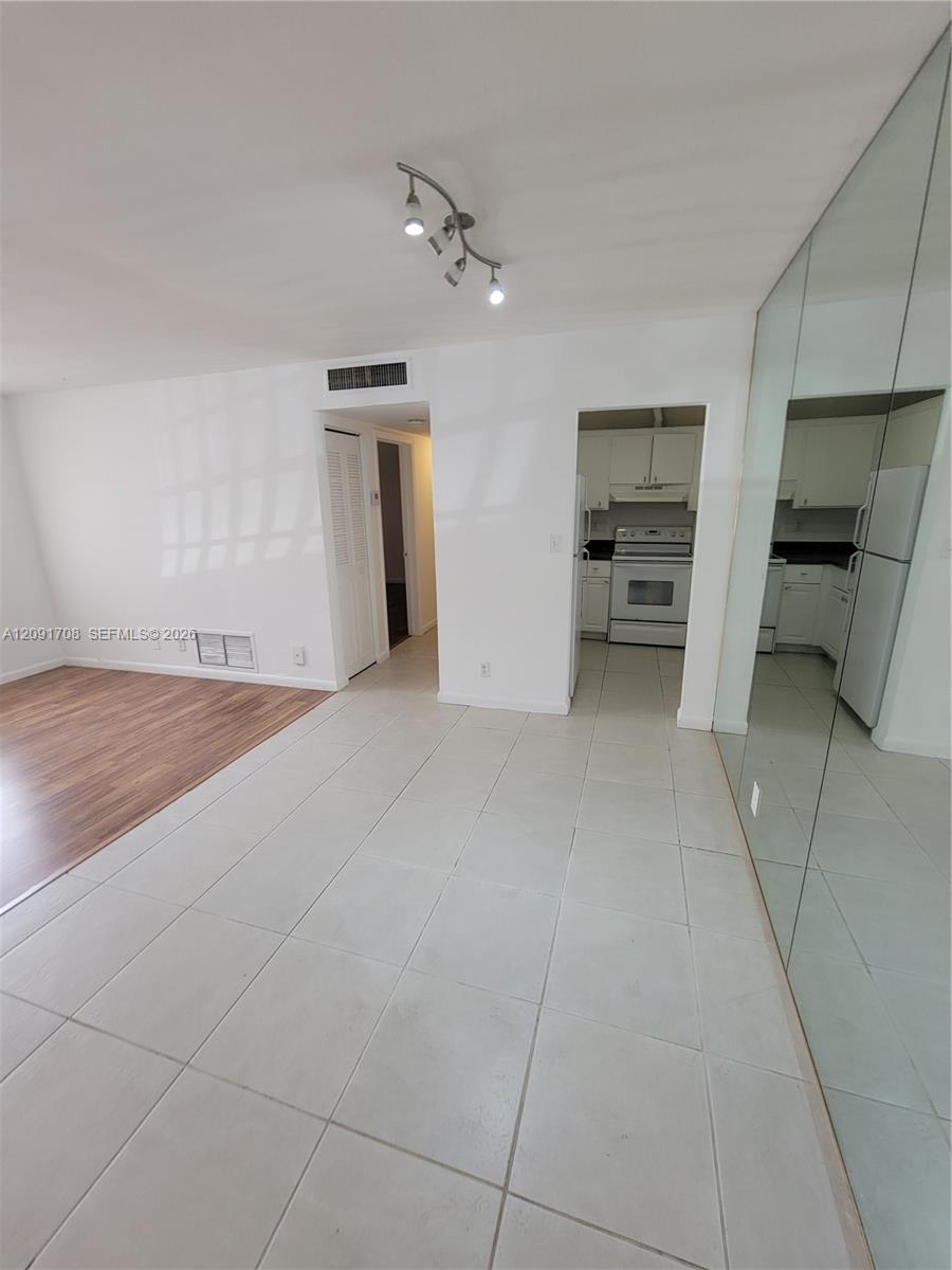 3550 NW 8th Ave # 505, Pompano Beach FL 33064 photo 4