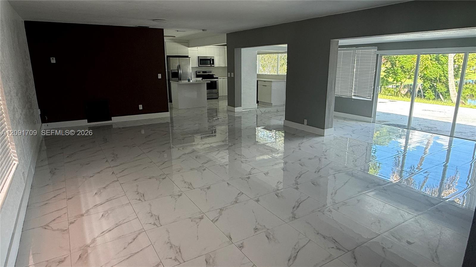 6365 S Miami Lakeway S, Miami Lakes FL 33014 photo 4