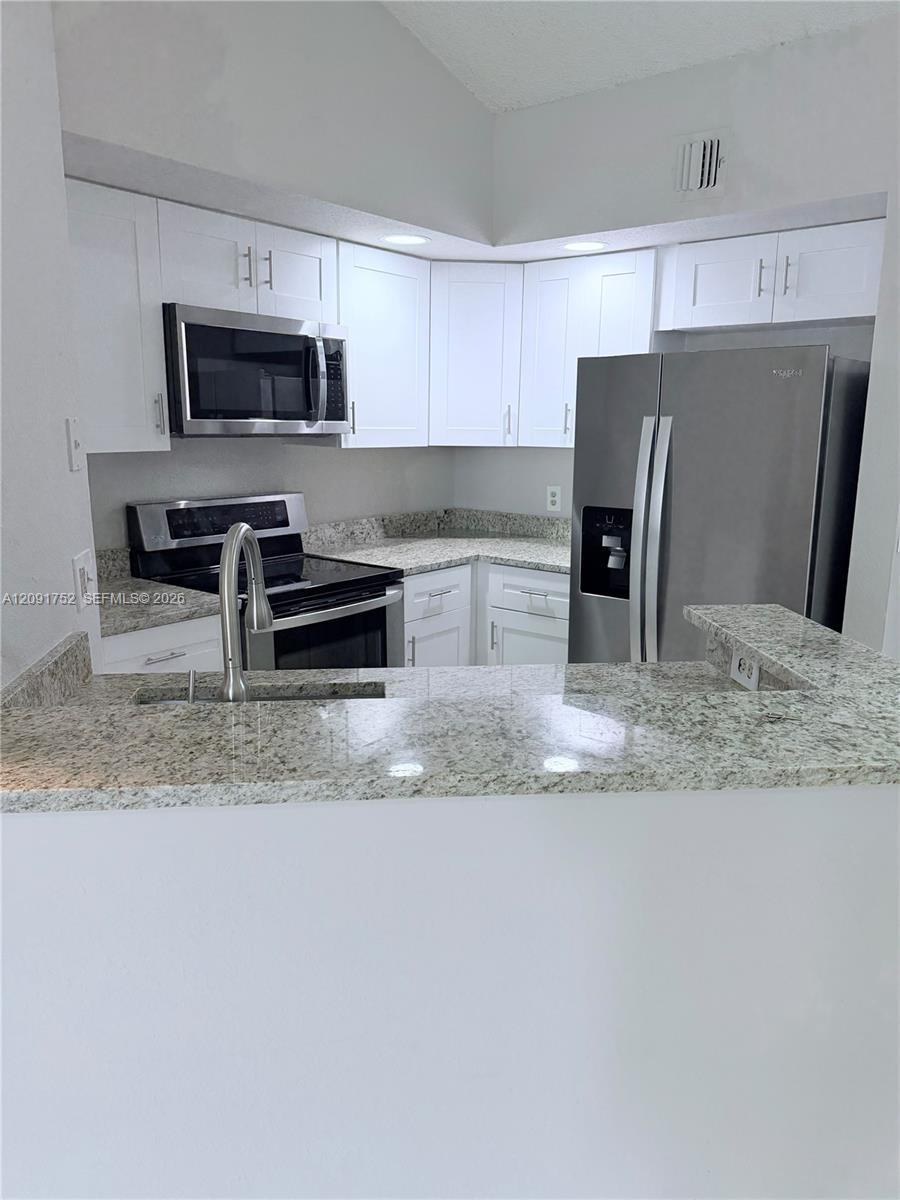 3480 N Pinewalk Dr N # 136, Margate FL 33063 photo 3
