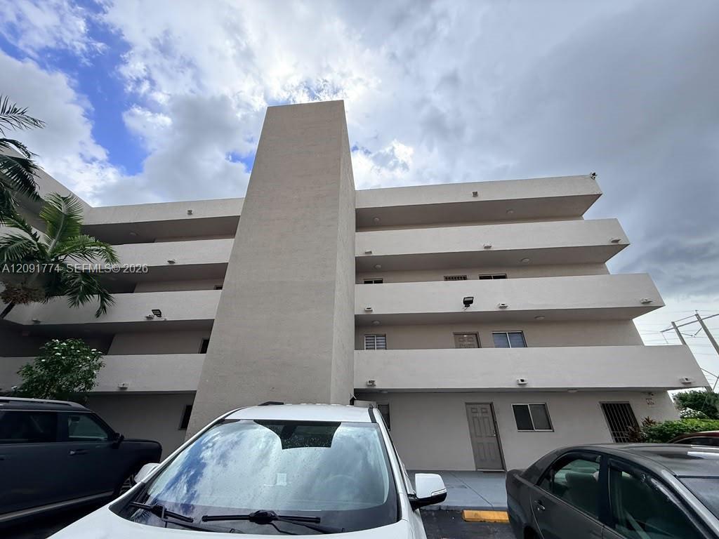 6091 W 22nd Ct # 407, Hialeah FL 33016 photo 2