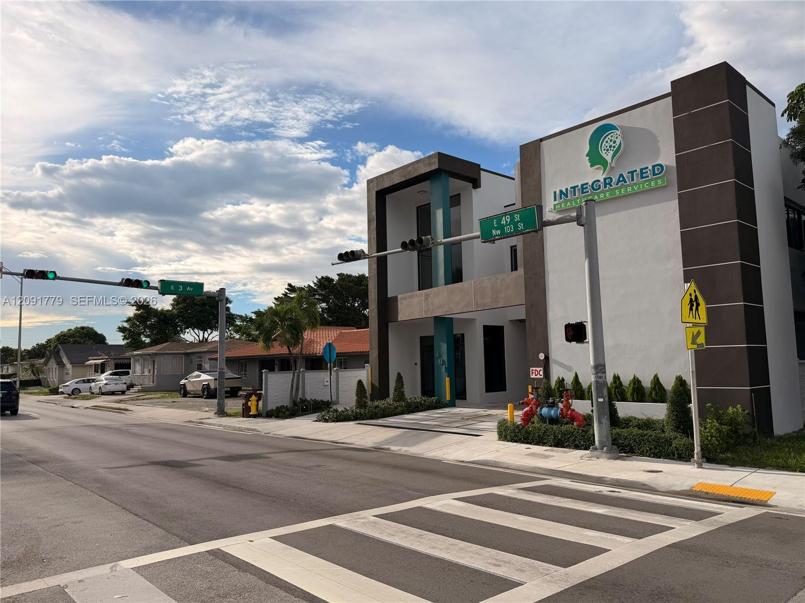 275 E 49th St, Hialeah FL 33013 photo 2