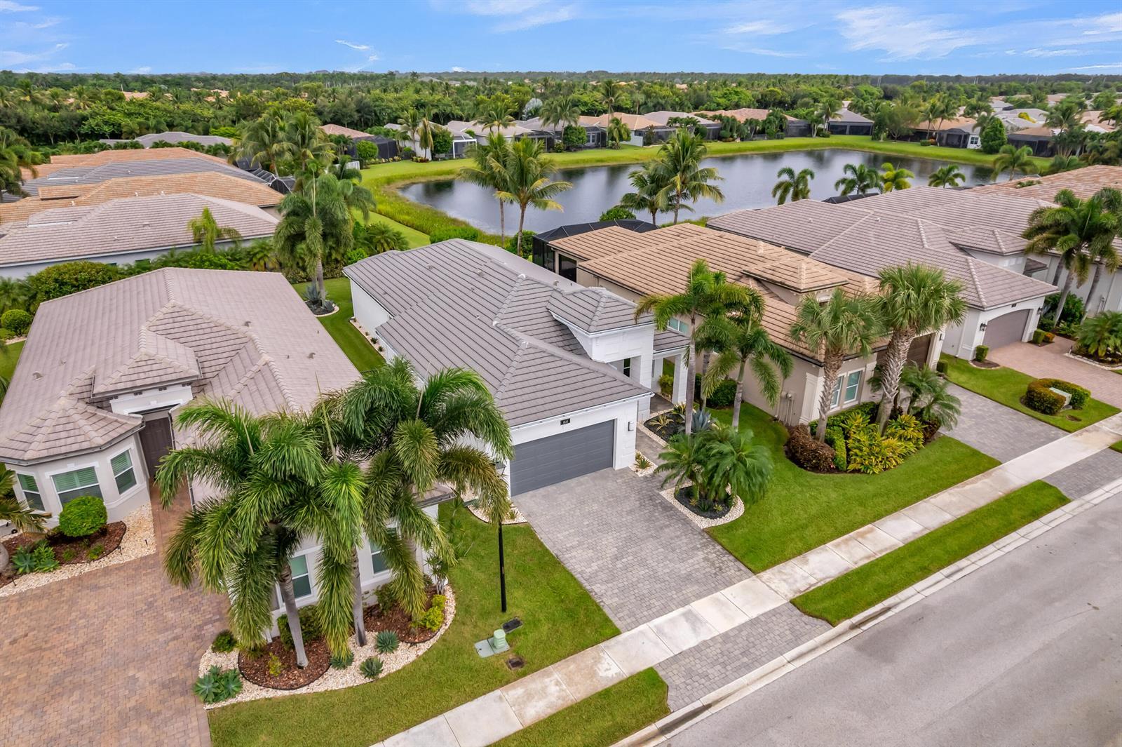 8543 Julian Alps Lane, Boynton Beach FL 33473 photo 4