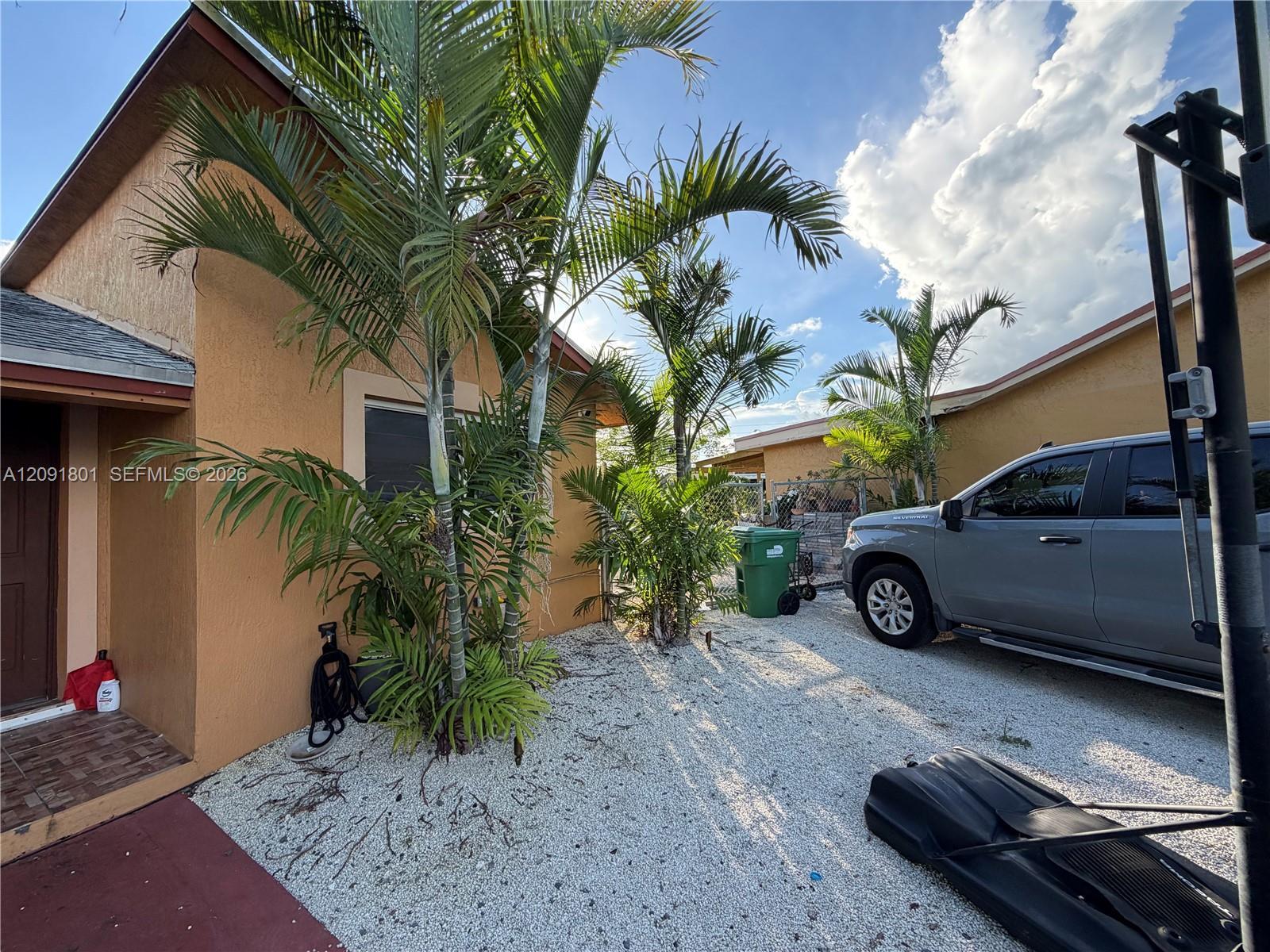 30486 SW 162nd Pl, Homestead FL 33033 photo 2