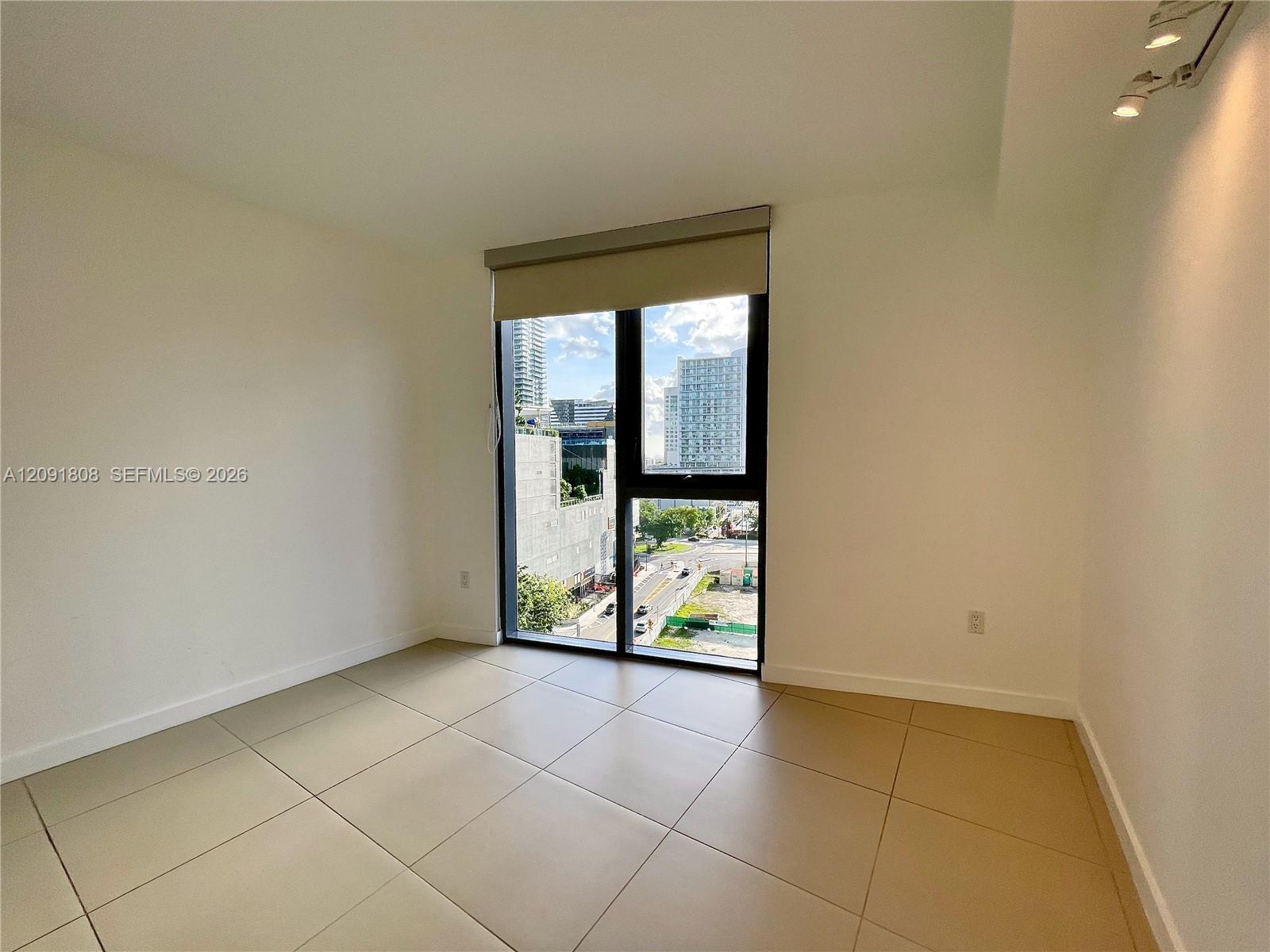 31 SE 6th St # 1101, Miami FL 33131 photo 3