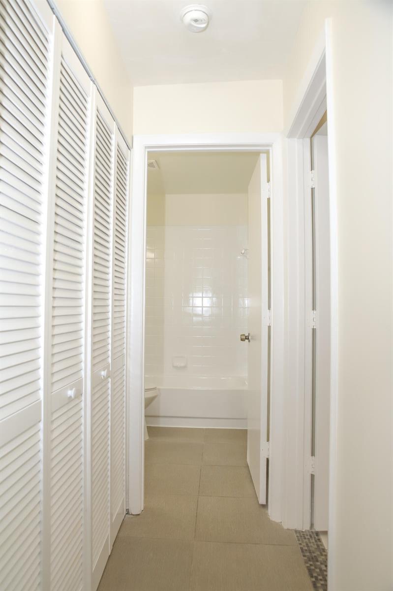 2007 W LAKEVIEW Drive W, Royal Palm Beach FL 33411 photo 5