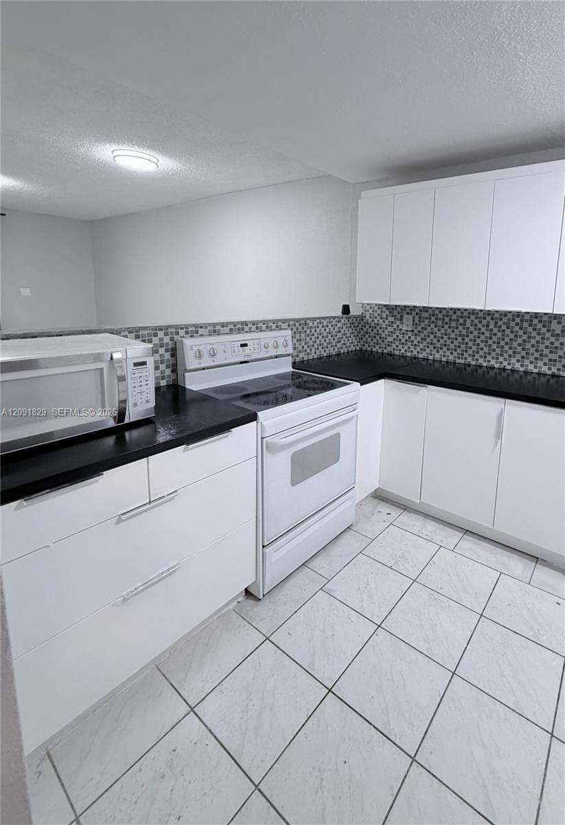 10000 NW 80th Ct # 2247, Hialeah Gardens FL 33016 photo 5