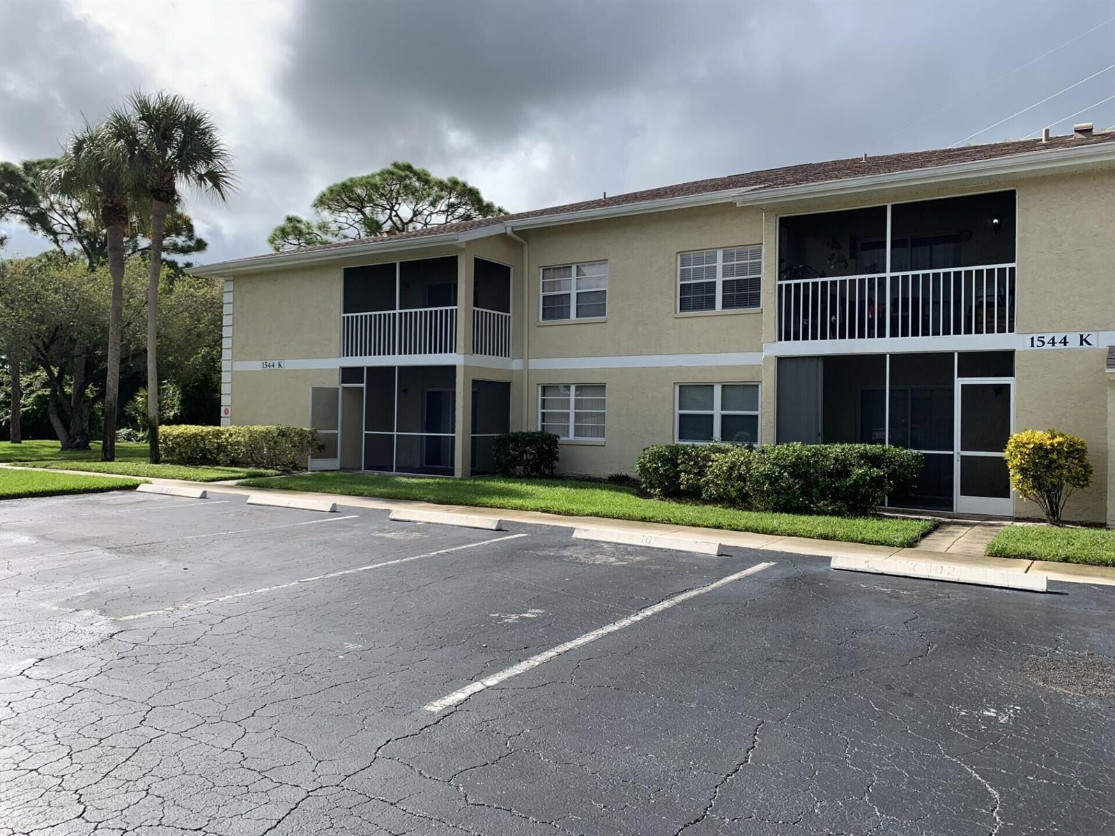 1544 SE ROYAL GREEN Circle # 204, Port St. Lucie FL 34952 photo 5